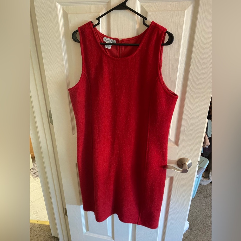 Vintage 90s 100% wool dress, gorgeous for holiday season!